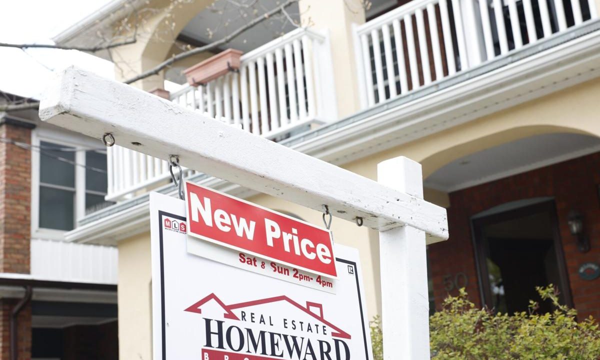 Ontario Mortgage Crisis Deepens as Missed Home Payments Surge 52% in One Year